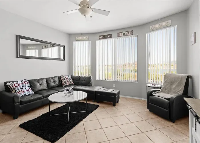 Holiday home Lakefront Serenity *